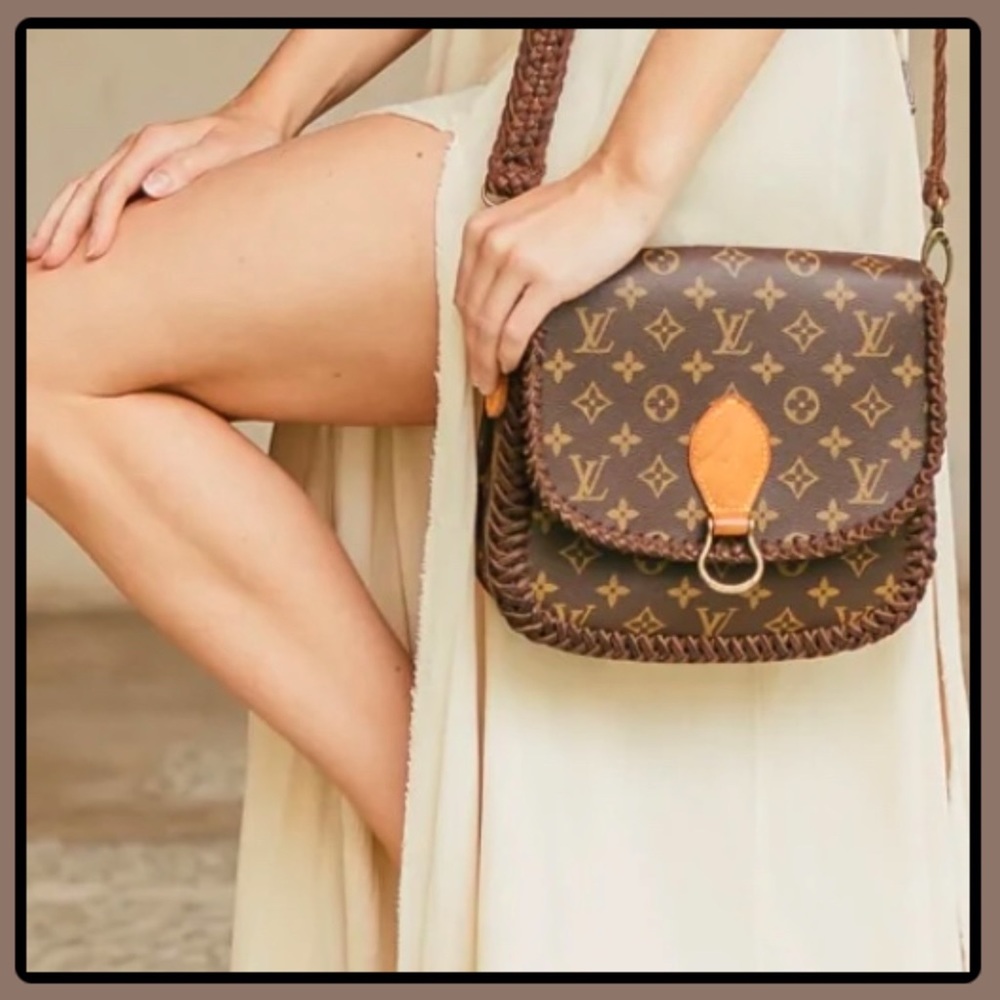 Vintage Boho LV World Traveler Fringeless Crossbody Purse